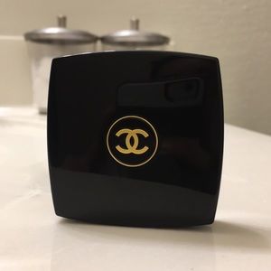 CHANEL Ombre Première Longwear Powder Eyeshadow
